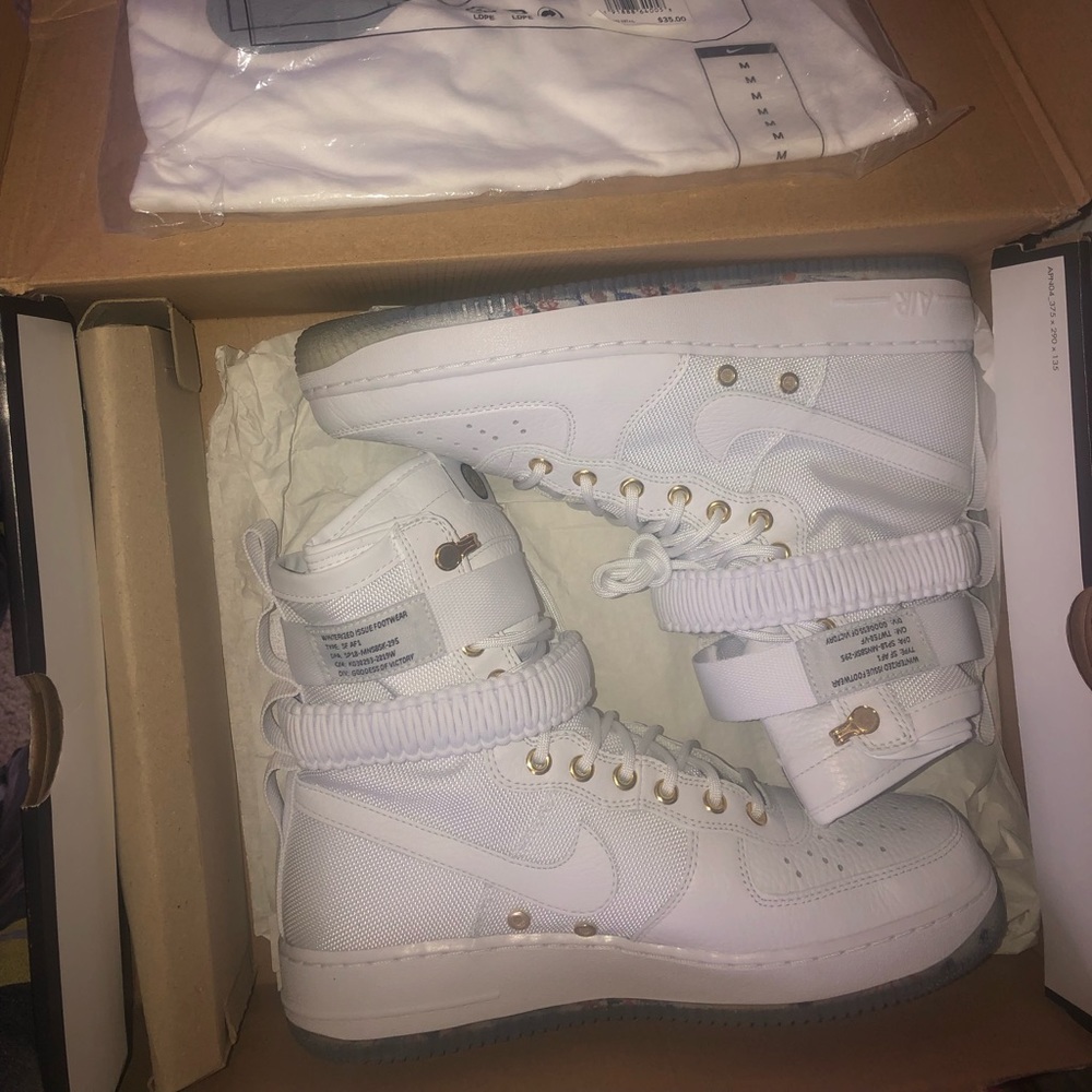 Nike Air Force zones